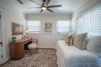 4279 Walton Avenue, Los Angeles, CA 90037 - Photo 15