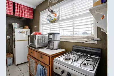 25828 President, Harbor City, CA 90710 - Photo 5