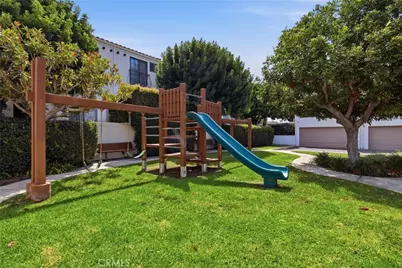 516 W 219th Street #6, Carson, CA 90745 - Photo 25