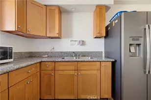 13 Paradise, Carson, CA 90745 - Photo 7