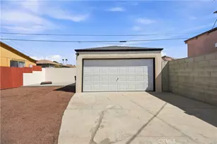 733 W 108th St, Los Angeles, CA 90044 - Photo 35
