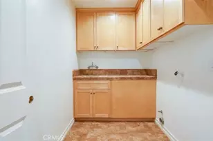 15604 Saddleback, Canyon Country, CA 91387 - Photo 21