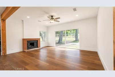 15604 Saddleback, Canyon Country, CA 91387 - Photo 5