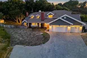 15604 Saddleback, Canyon Country, CA 91387 - Photo 13