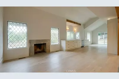 15604 Saddleback, Canyon Country, CA 91387 - Photo 13