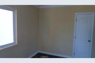 801 W F Street, Wilmington, CA 90744 - Photo 9