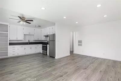 520 Ohio Avenue, Long Beach, CA 90814 - Photo 11