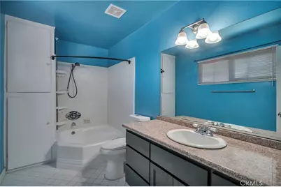 811 W Poplar Street, Compton, CA 90220 - Photo 25