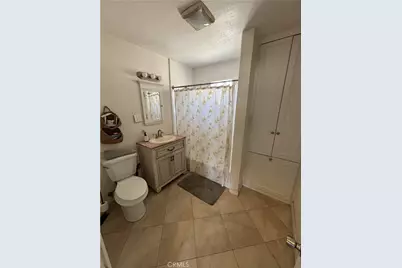 10614 Beak, South Gate, CA 90280 - Photo 9