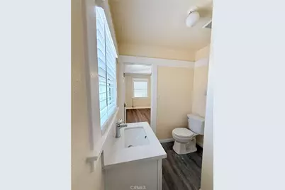 243 E 82nd, Los Angeles, CA 90003 - Photo 7