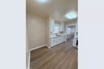 243 E 82nd, Los Angeles, CA 90003 - Photo 9