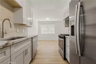 218 Thorne, Los Angeles, CA 90042 - Photo 17