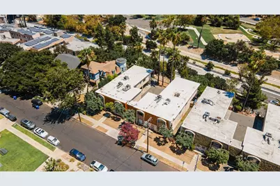 218 Thorne, Los Angeles, CA 90042 - Photo 69