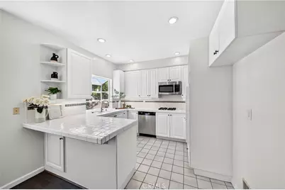 2825 Plaza Del Amo #102, Torrance, CA 90503 - Photo 15