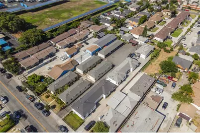10901 S Freeman, Inglewood, CA 90304 - Photo 23
