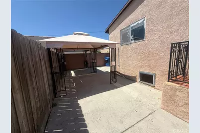 732 W 12th, San Pedro, CA 90731 - Photo 11