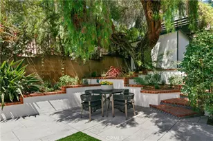 2171 W 26th Pl, Los Angeles, CA 90018 - Photo 19