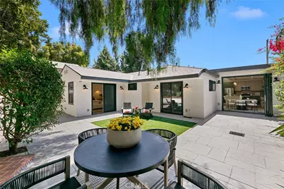 2171 W 26th Place, Los Angeles, CA 90018 - Photo 17
