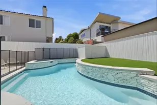 845 11th, Manhattan Beach, CA 90266 - Photo 11