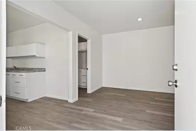 526 534 W 47th St, Los Angeles, CA 90037 - Photo 7