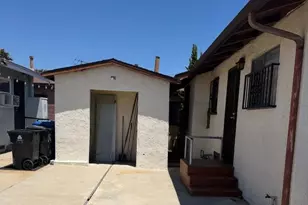 398 W 11th St, San Pedro, CA 90731 - Photo 5