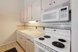 902 Camino Real, Redondo Beach, CA 90277 - Photo 15
