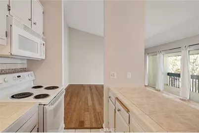 902 Camino Real #204, Redondo Beach, CA 90277 - Photo 17