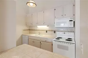 902 Camino Real, Redondo Beach, CA 90277 - Photo 19