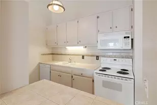 902 Camino Real, Redondo Beach, CA 90277 - Photo 19