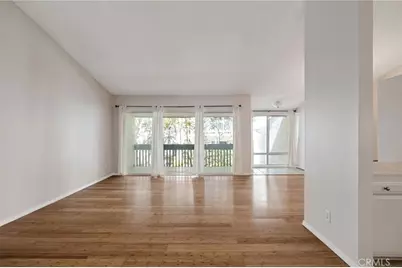 902 Camino Real #204, Redondo Beach, CA 90277 - Photo 11
