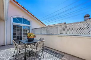 2514 Vanderbilt Ln, Redondo Beach, CA 90278 - Photo 21