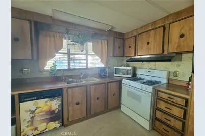 300 E Arbor St #18, Long Beach, CA 90805 - Photo 7