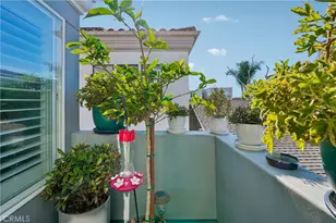 227 Culper Ct, Hermosa Beach, CA 90254 - Photo 15