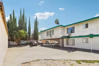 6870 Woodley Avenue, Van Nuys, CA 91406 - Photo 3