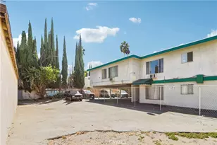 6870 Woodley Ave, Van Nuys, CA 91406 - Photo 3
