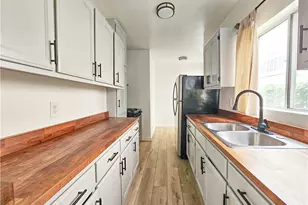 3956 W 27th St, Los Angeles, CA 90018 - Photo 11