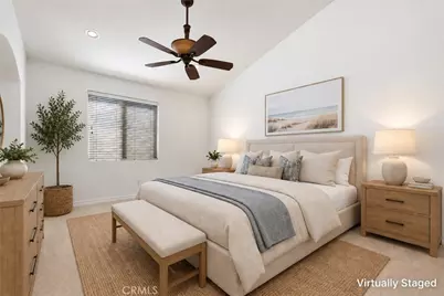 1551 Artesia Boulevard #4, Manhattan Beach, CA 90266 - Photo 23