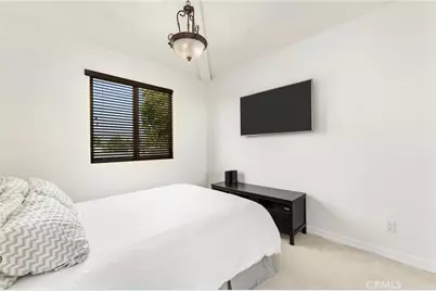 1551 Artesia Boulevard #4, Manhattan Beach, CA 90266 - Photo 31