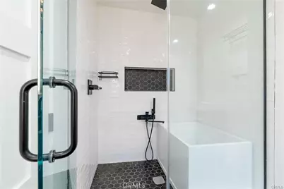 135 N Vendome Street, Los Angeles, CA 90026 - Photo 15