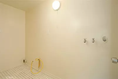19841 Hamlin Street, Woodland Hills, CA 91367 - Photo 15