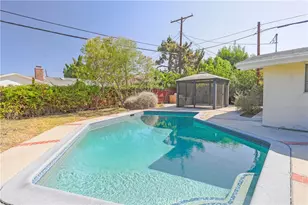 19841 Hamlin St, Woodland Hills, CA 91367 - Photo 35