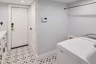 1005 E Walnut, El Segundo, CA 90245 - Photo 33