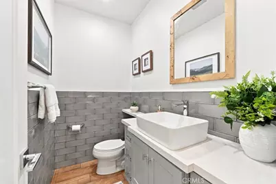 2206 Harriman #A, Redondo Beach, CA 90278 - Photo 67
