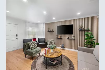 2300 W Century Boulevard, Inglewood, CA 90303 - Photo 9