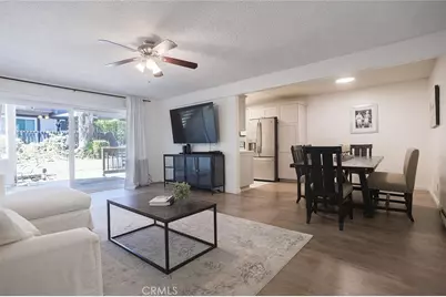 366 S Miraleste, San Pedro, CA 90732 - Photo 3