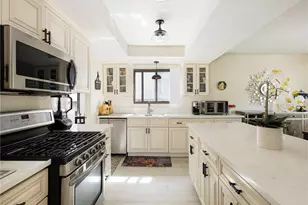 212 E Imperial Ave, El Segundo, CA 90245 - Photo 9