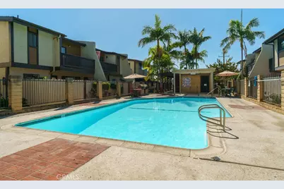 14364 Yukon Avenue #11, Hawthorne, CA 90250 - Photo 17