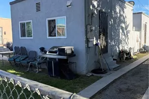 208 E Poplar, Compton, CA 90220 - Photo 9