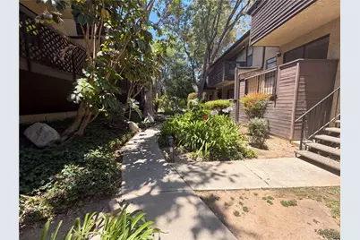 7300 Corbin Ave Unit M, Los Angeles, CA 91335 - Photo 11