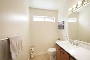 10205 Single Oak Dr, Bakersfield, CA 93311 - Photo 15